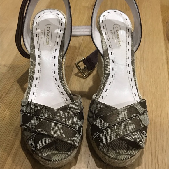 Stunning Coach Espadrilles size 7. Excellent condition. Worn once. - Picture 6 of 11